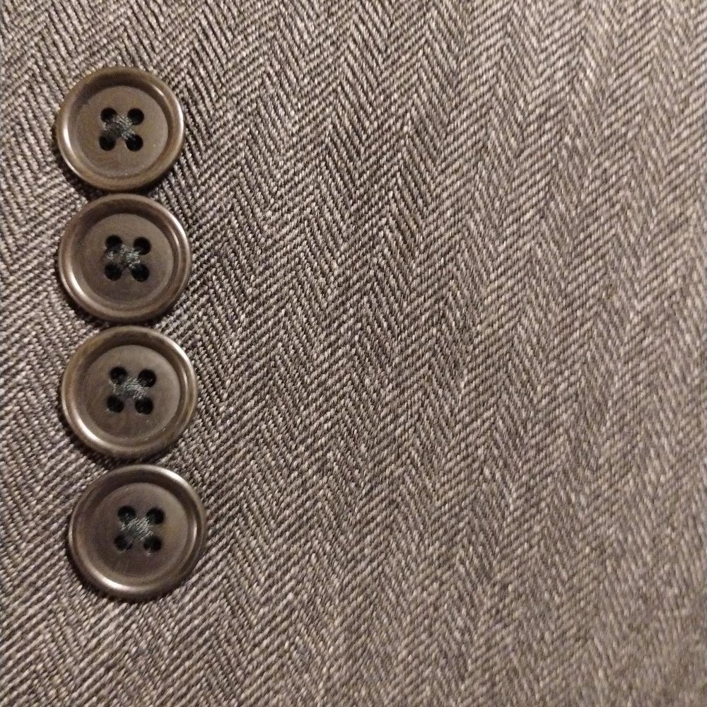 Nautica Suit - Size: 42R/36W - Picture 9 of 15